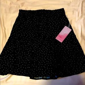 Dry Goods Black polka dot ruffle skirt🖤